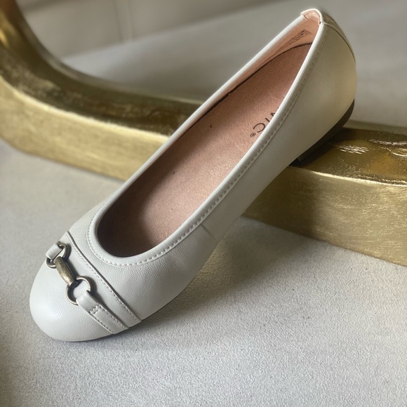 VIONIC Luxury Leather Ballerina Flats, Bone Color Women’s Size 7 NWOT Low heels - Picture 11 of 13